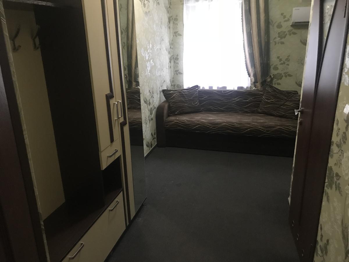 Domino Hotel Berehove  Eksteriør billede
